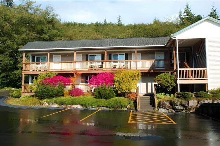The Ketch Inn