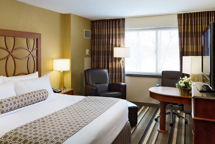 Room 45 of 107