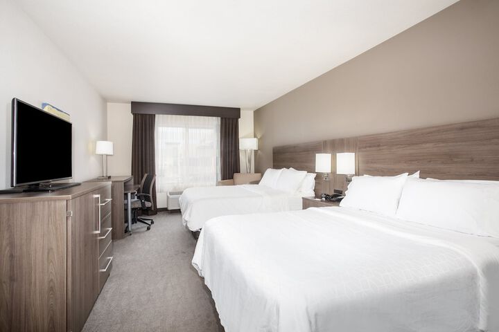 Room 14 of 40