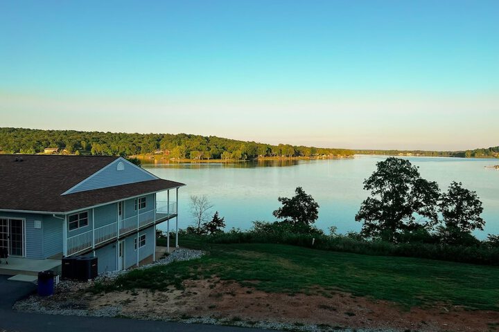 Crown Point Resort