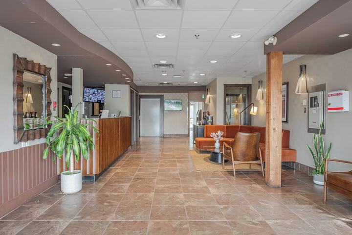 Ramada by Wyndham Surrey / Langley