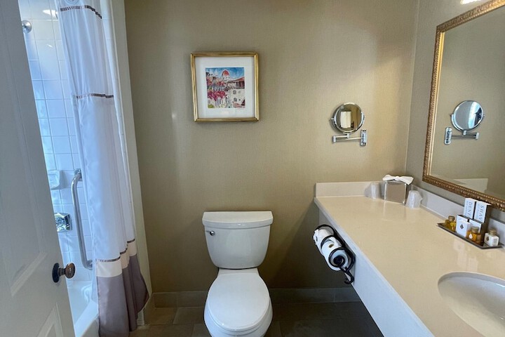 Room 40 of 75