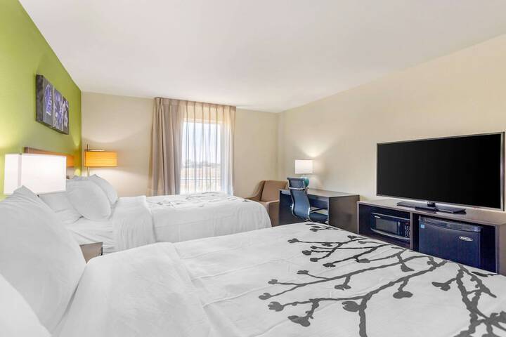 Room 21 of 35