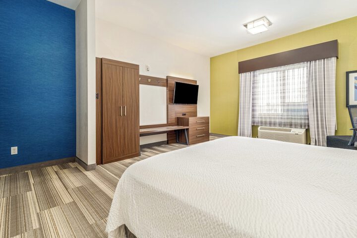 Room 88 of 348