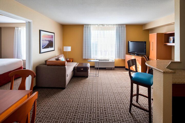 Room 15 of 17