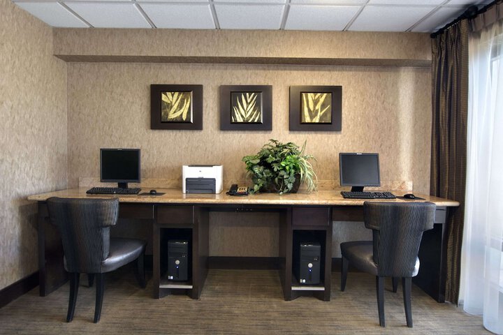 Days Inn by Wyndham Longview South