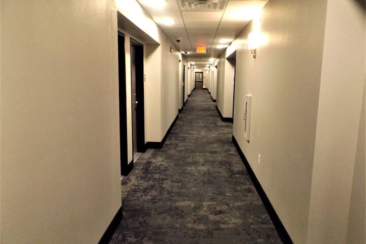 Ballroom/Hall 37 of 45