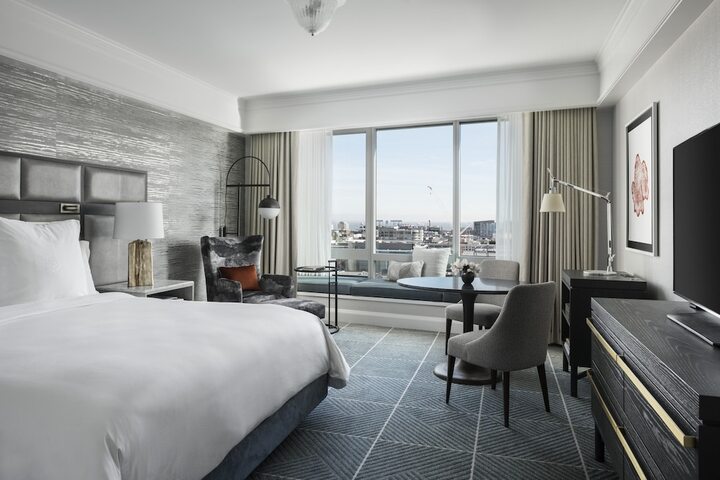 Room 34 of 59