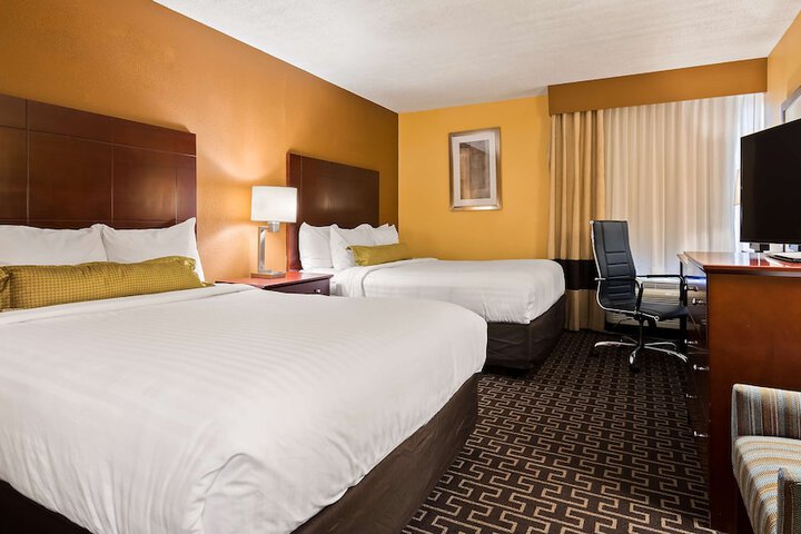 Room 16 of 23