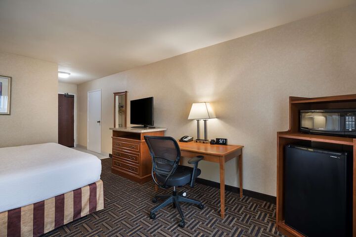 Room 26 of 37