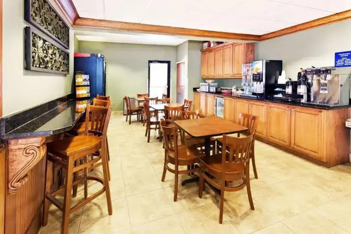 Microtel Inn & Suites Woodstock