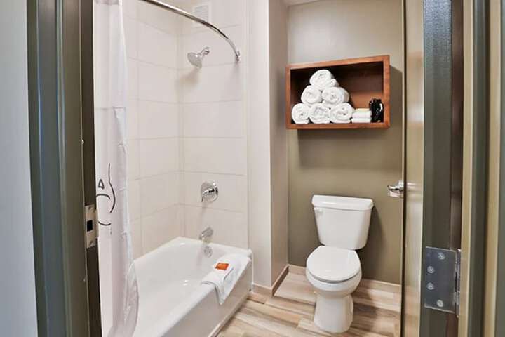 Room 25 of 52