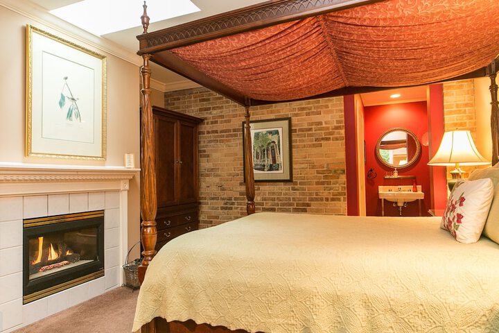Hidden Garden Cottages & Suites