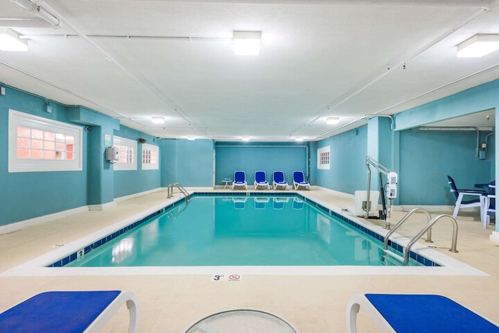 Pool 4 of 33