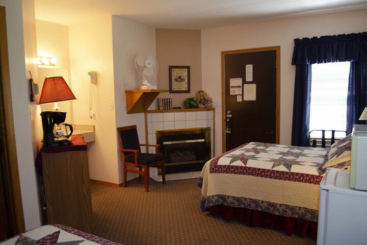 Room 44 of 93