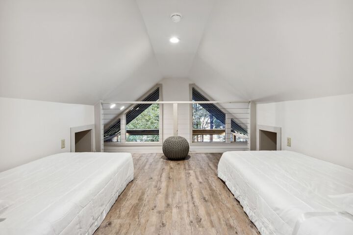 Room 15 of 21