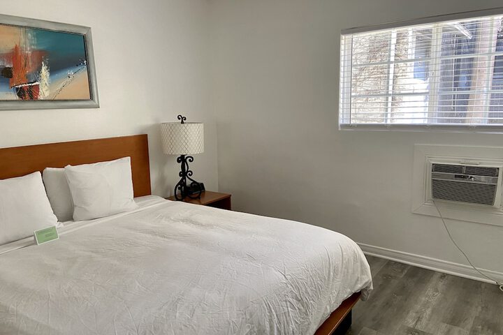 Room 65 of 79
