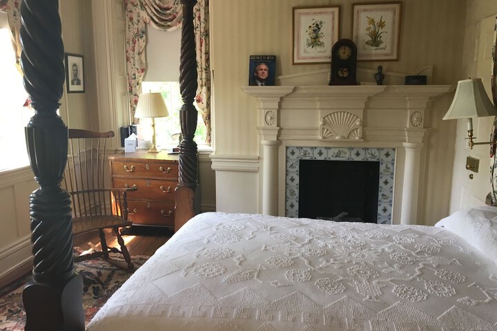 Room 14 of 33