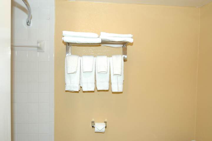 Room 28 of 78