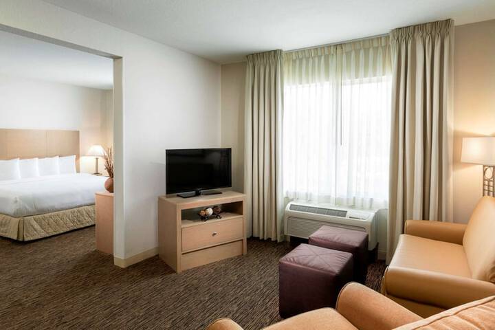 Room 7 of 34