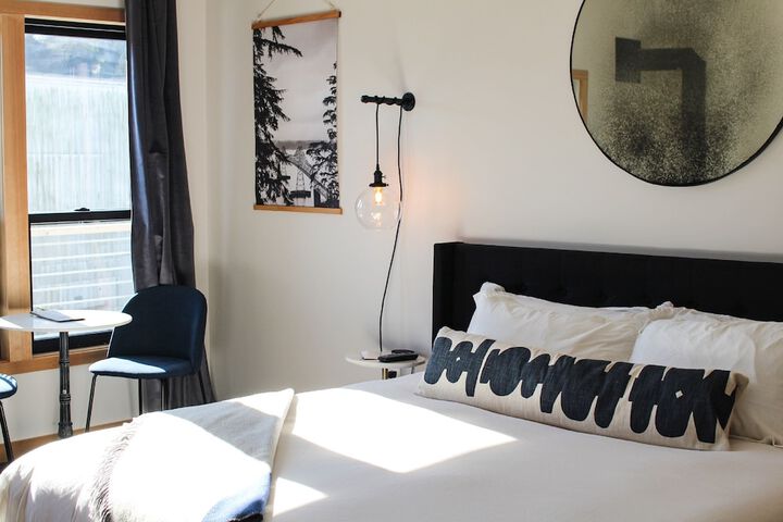 Room 109 of 159