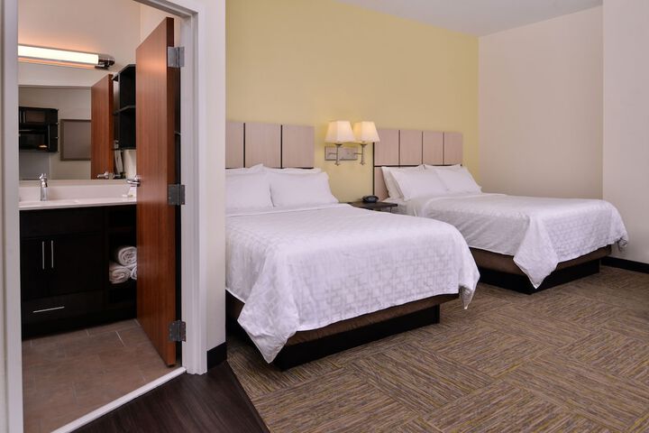 Room 44 of 61