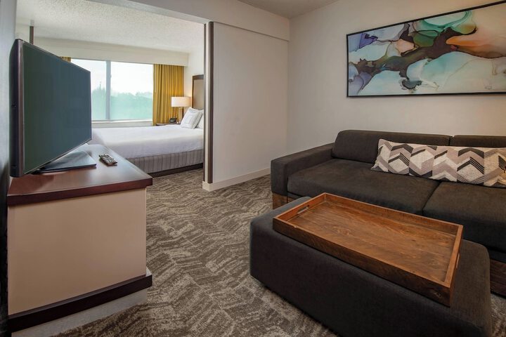 Room 18 of 26