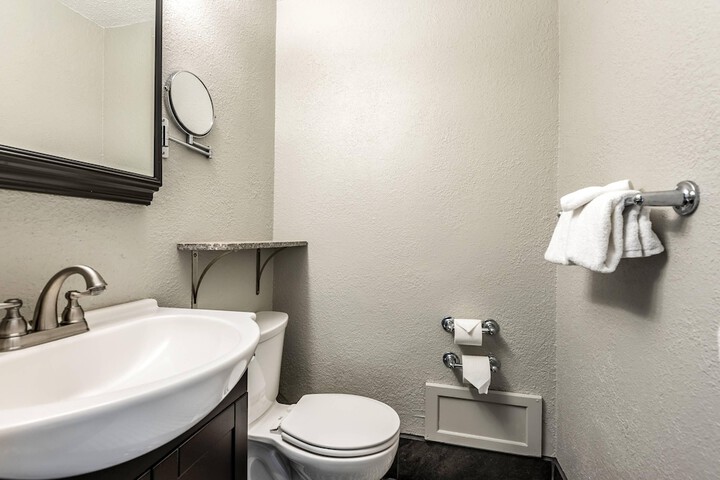 Hotel Bothwell Sedalia Central District an Ascend Collection Hotel
