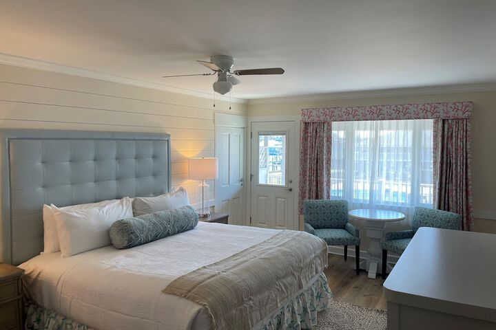 Room 25 of 44