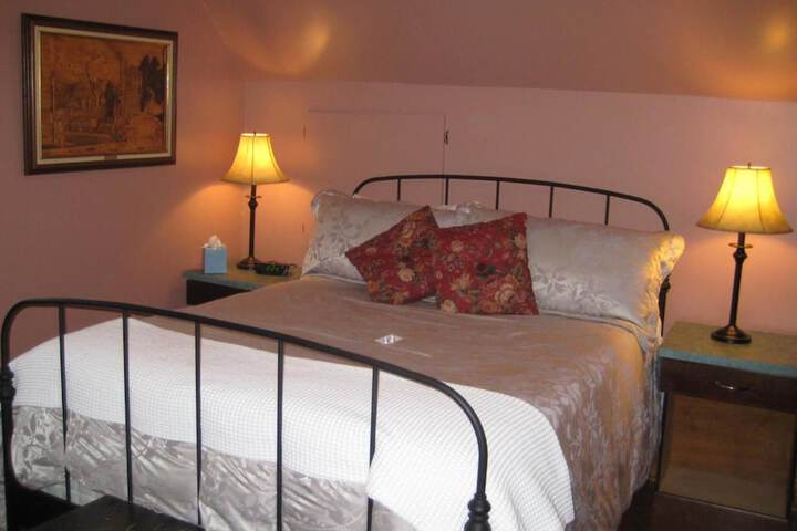 Room 16 of 46