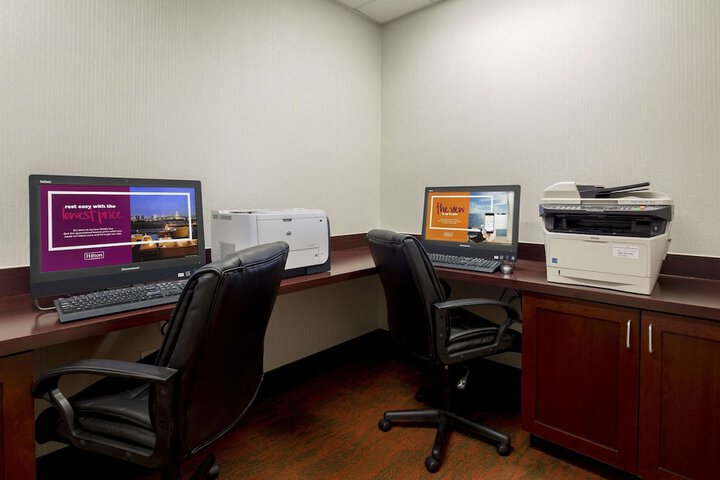 Business Center 41 of 41