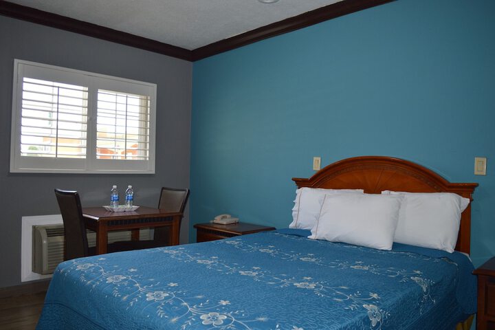 Room 20 of 44