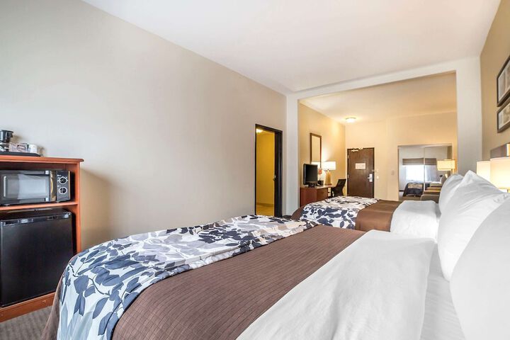 Room 14 of 33