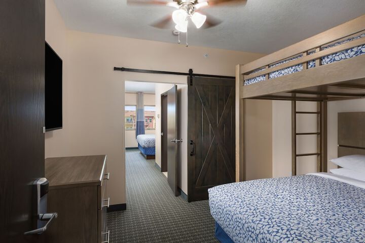 Room 78 of 116