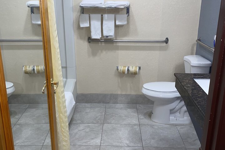 Room 15 of 37