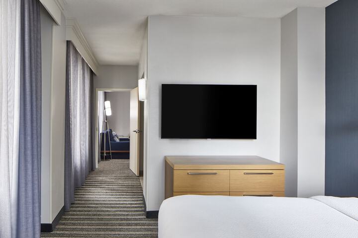 Room 13 of 39