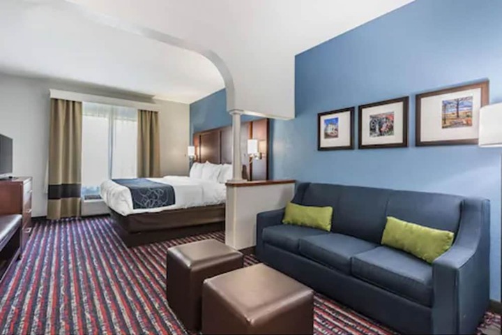 Room 48 of 73