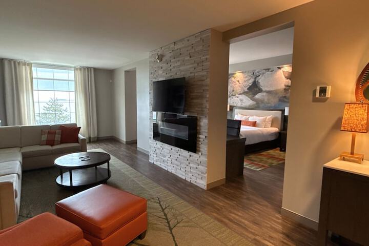 Hotel Indigo Traverse City by IHG