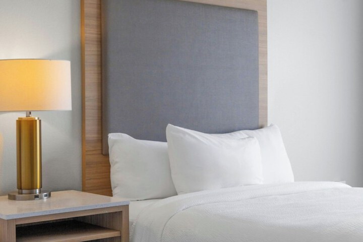 SpringHill Suites by Marriott Atlanta Kennesaw