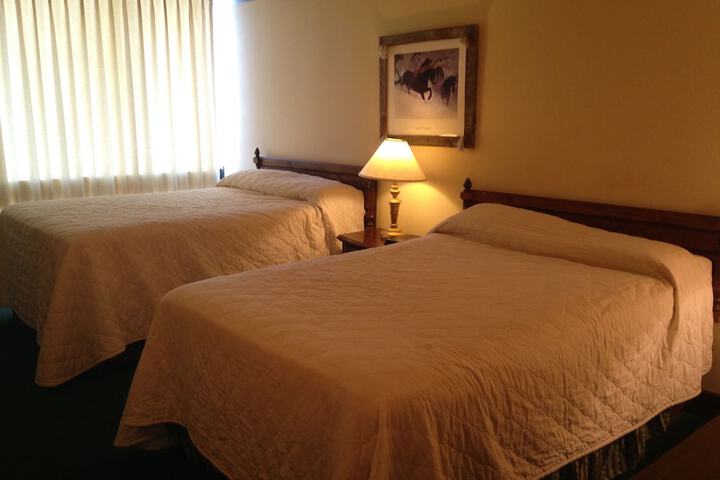 Room 9 of 17