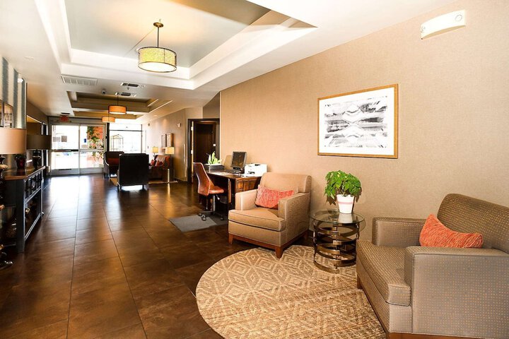 Hotel Interior 4 of 37