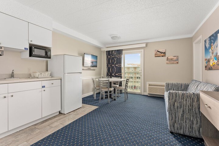 Room 34 of 46