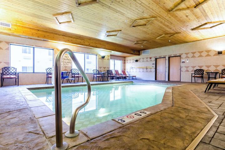 Comfort Suites Salina South