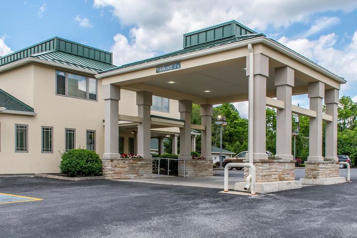 Hotel 3 of 54