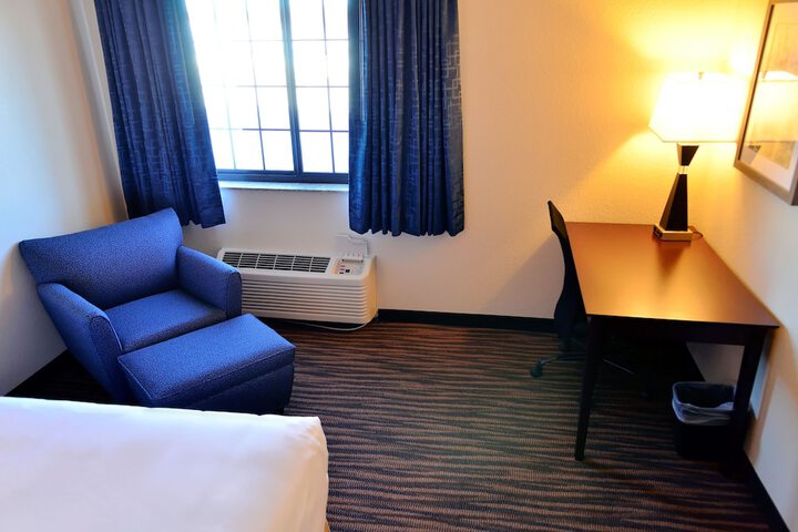 Room 59 of 106