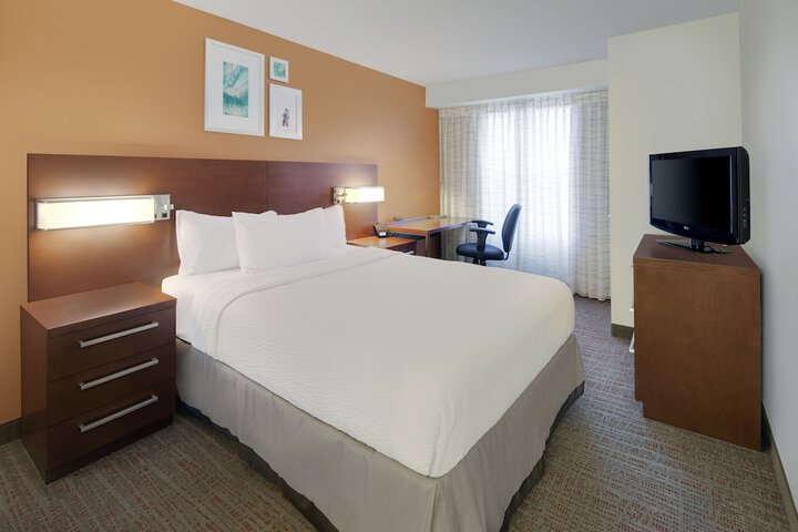 Room 20 of 28