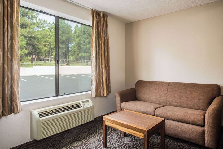 Super 8 by Wyndham Flagstaff