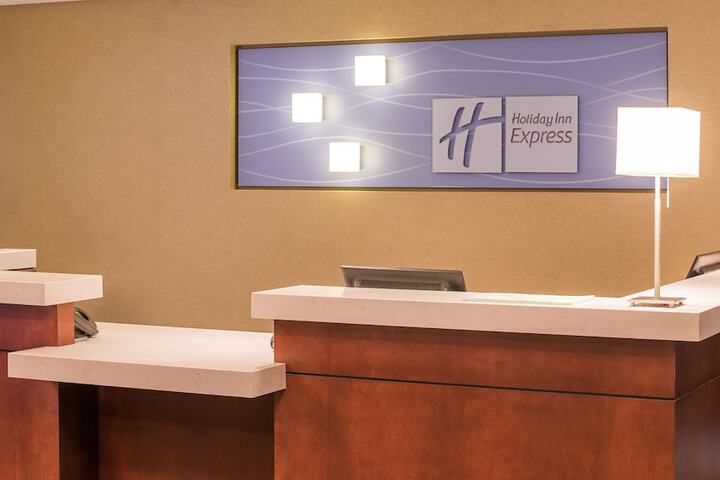 Holiday Inn Express and Suites Tremblant by IHG