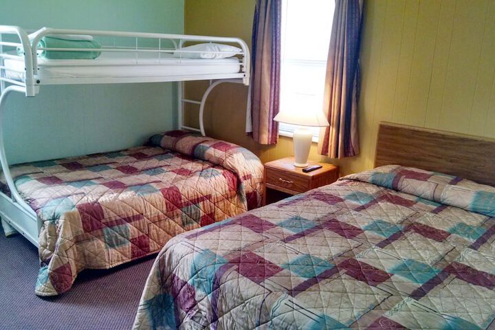 Room 15 of 16