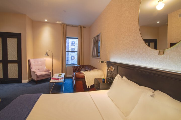 Room 45 of 71